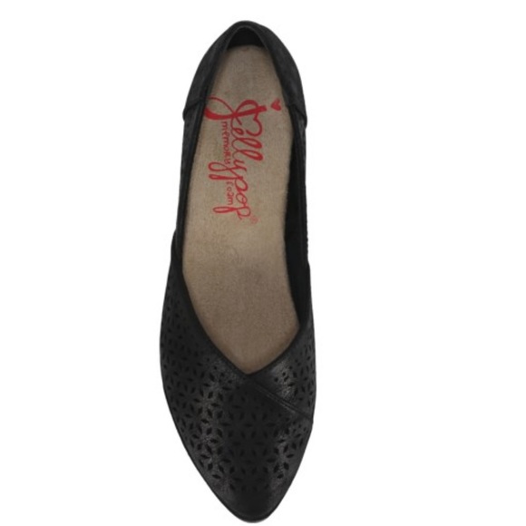 Flats - Picture 1 of 3